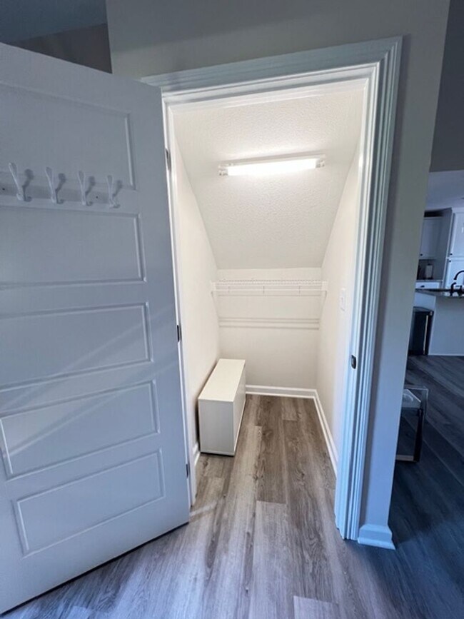 Building Photo - Beautiful Home Coming Soon!