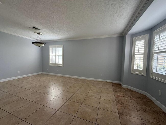 Building Photo - 1314 Key W Ct