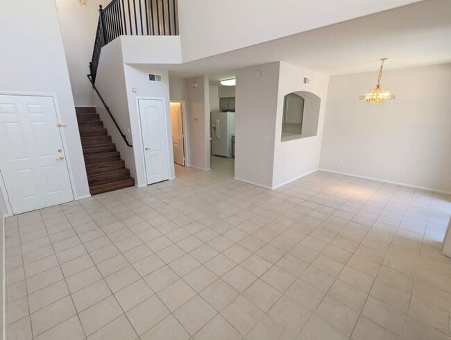 Building Photo - 9901 Trailwood Dr