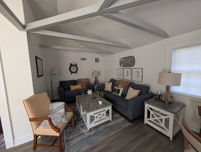 Building Photo - 405 Colleton Ave SE