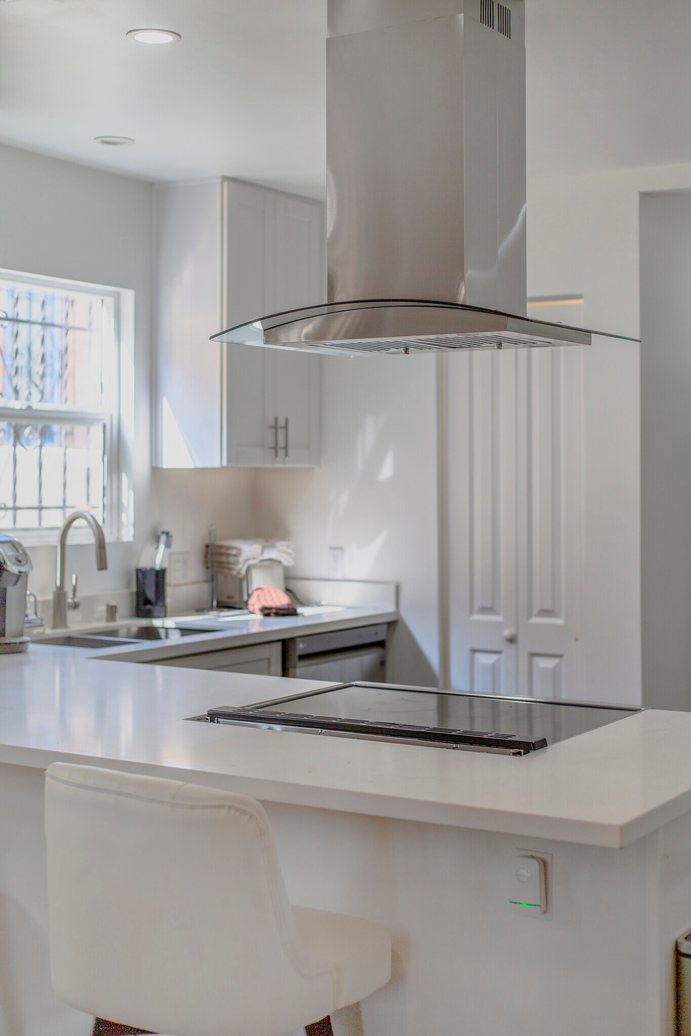 Building Photo - 2509 W 73rd St