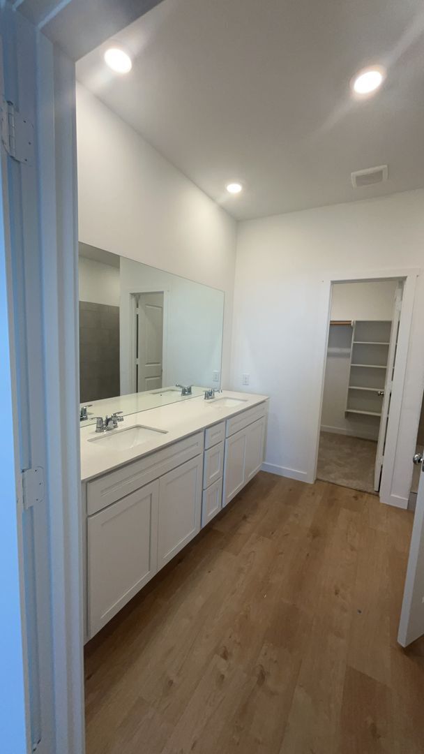 Building Photo - 20429 Mule Deer Drive