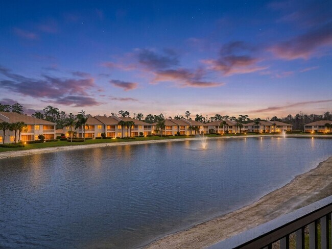 Building Photo - 2 Bed + Flex, 2 Bath Fully Furnished Annual Rental