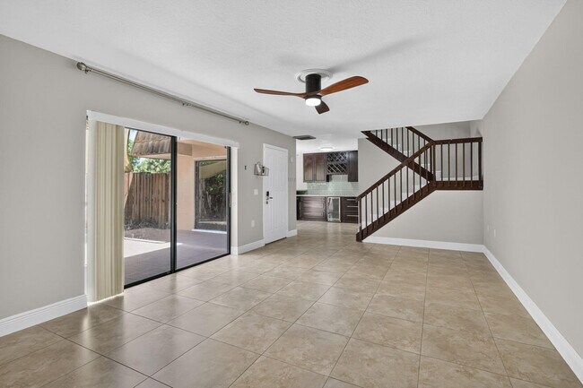 Building Photo - 846 Blue Ridge Cir