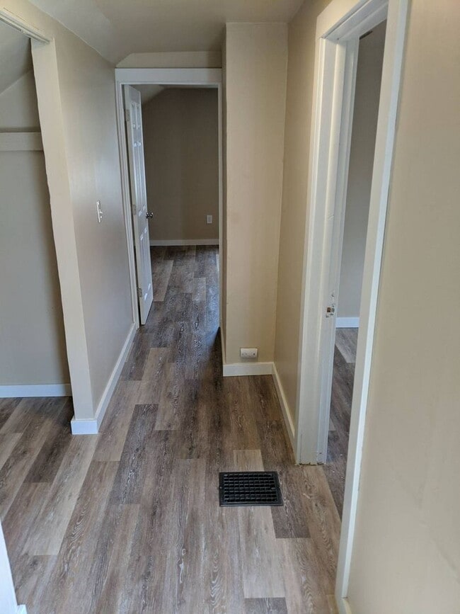 Building Photo - 3 Bed 1 Bath Single Family Home in Antigo