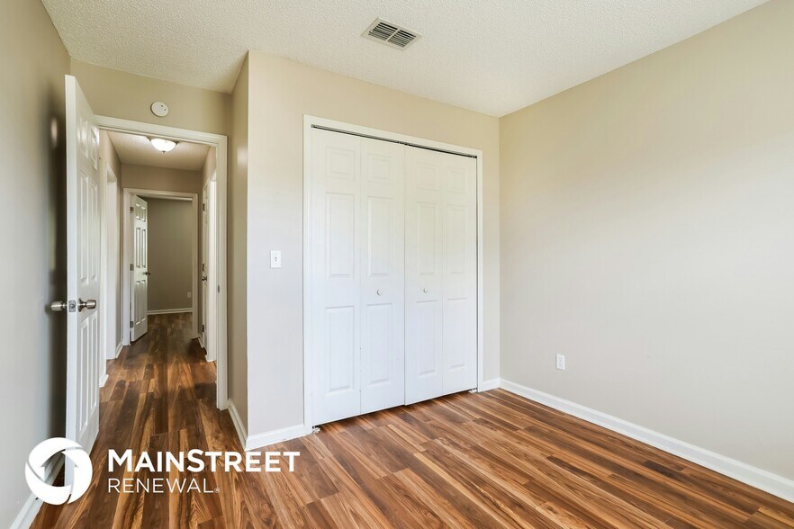 Building Photo - 2944 Whirlaway Ct