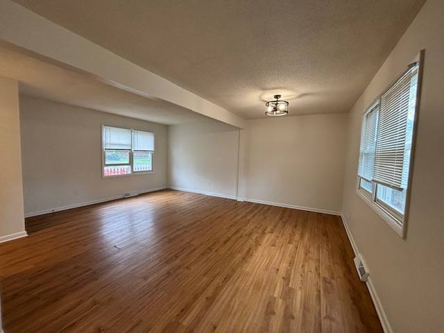 Building Photo - 1824 Albany St