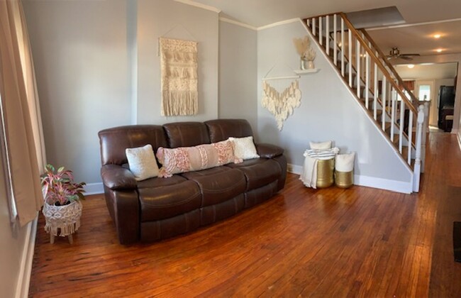 Primary Photo - Spacious 4-Bedroom Townhouse in Conshohocken!