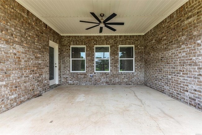Building Photo - 1029 Birch Ln