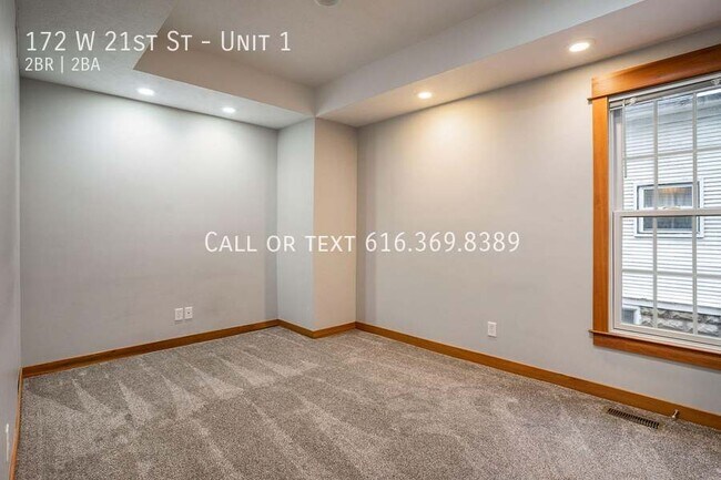 Building Photo - 172 W 21st St