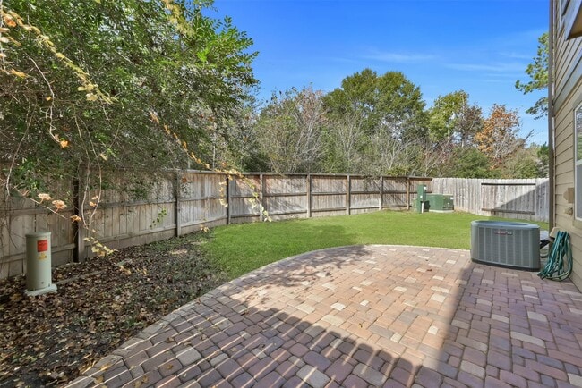 Building Photo - 210 Cheswood Forest Pl