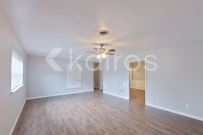 Building Photo - 5129 Leland Dr