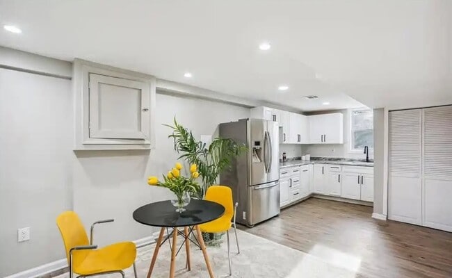 Building Photo - 7502 Alfred Dr