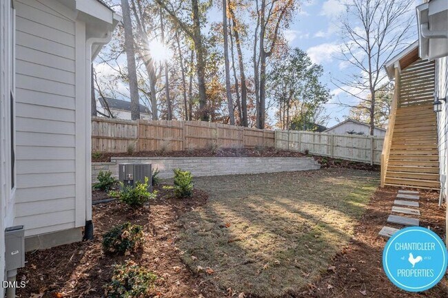 Building Photo - 1407 Sedgefield St