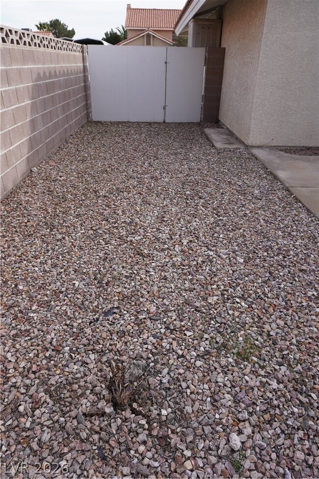 Building Photo - 8328 Del Rey Ave