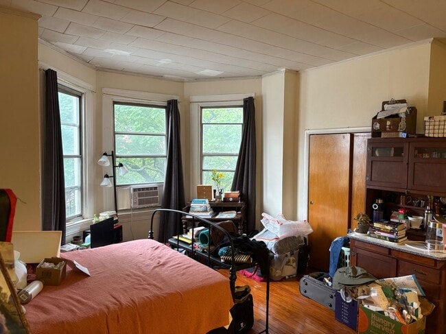 Primary Photo - 3007 N Calvert St