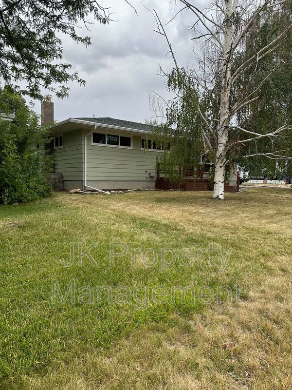 Building Photo - 319 Beth Dr