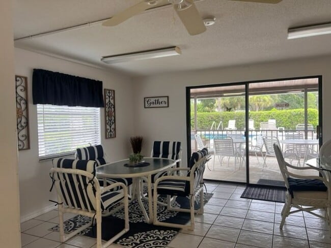 Building Photo - GREAT PRICE!  2BR/1.5 BATH - 2 month minimum rental