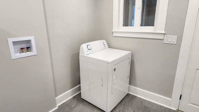 Building Photo - Three Bedroom Single Family Home in Olean NY! Remodeled and in Beautiful, Clean, and Move in Read...