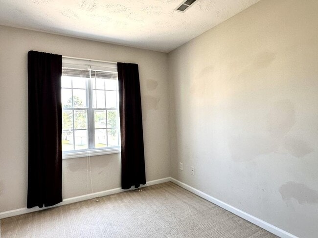 Building Photo - 284 Briarwood Pl