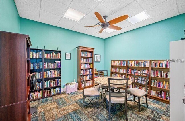 Building Photo - 3837 Pompano Dr SE