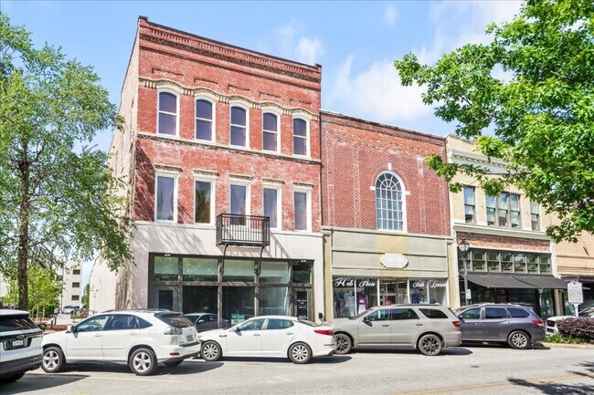 Building Photo - 127-D W Evans St