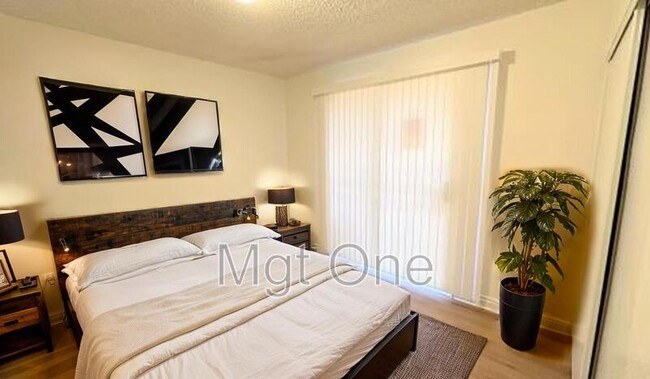 Building Photo - 24933 Otis Dr