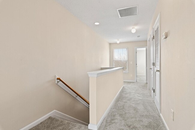 Building Photo - St Augustine Living!
