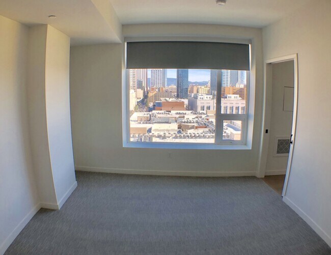 Building Photo - Very Unique Spacious Two Bedroom - Two bat...