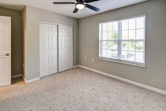 Building Photo - 201 Kearney Way
