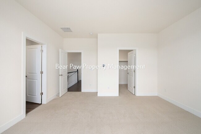 Building Photo - New Townhome in Wheat Ridge!!