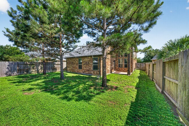 Building Photo - 29122 Parker Trace Dr