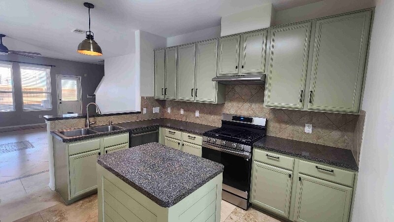 Building Photo - 17923 Egret Lake Way