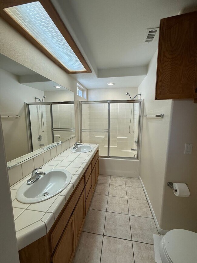 Building Photo - Beautiful Spring Valley Lake Home, 3 Bedrooms, 2 Bathrooms, New Paint