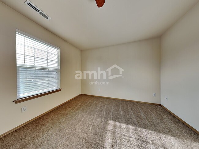 Building Photo - 10310 193rd Street Ct E