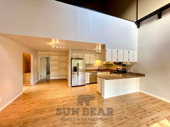 Building Photo - 1,590 Sq. Ft. Tyrolian Chalet – Full IVGID & Tennis Access -Allows a dog upon approval!