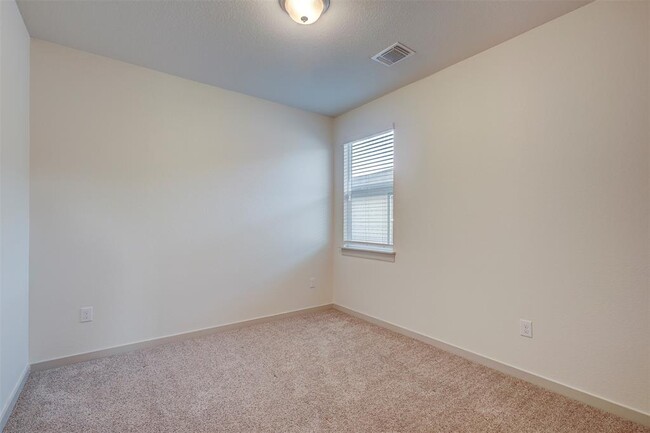 Building Photo - 4613 Tully Dr