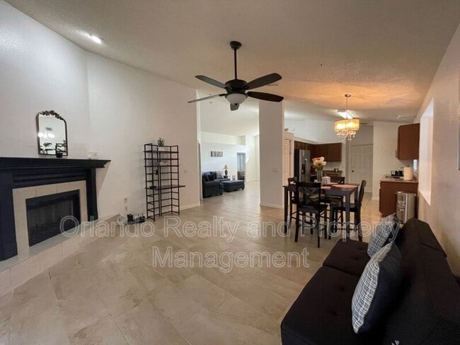 Building Photo - 5721 Rywood Dr