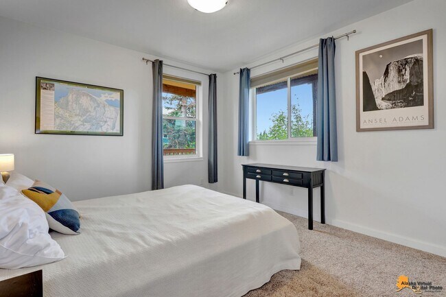 Building Photo - 8121 Marino Dr