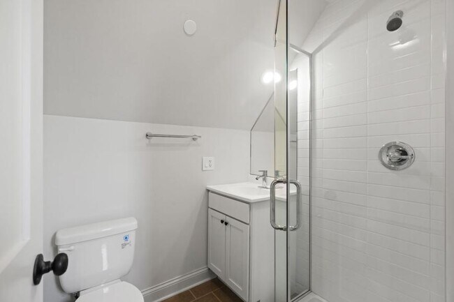 Building Photo - 2 bedroom in Chicago IL 60618