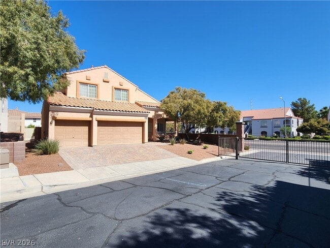 Building Photo - 753 Maranello St