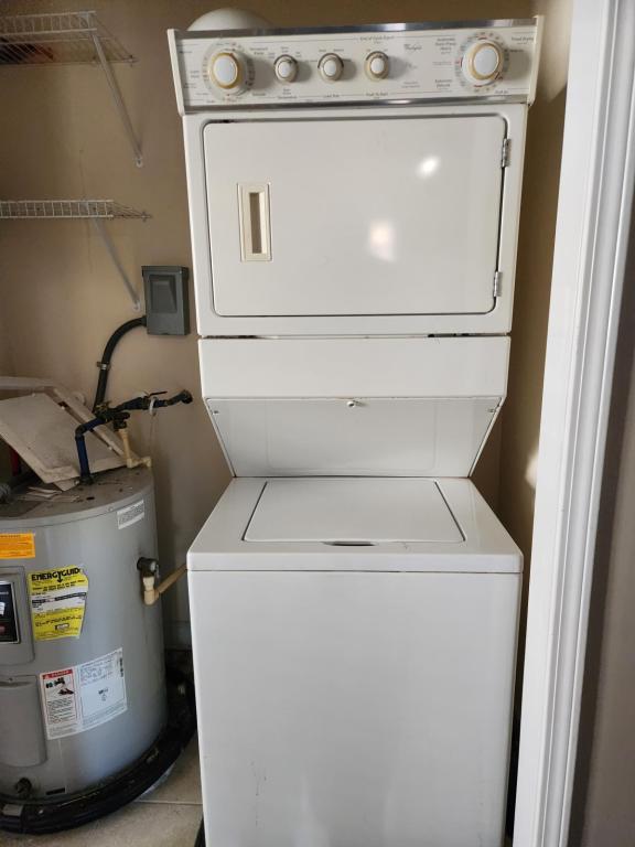 Building Photo - 302 Kiskadee Loop