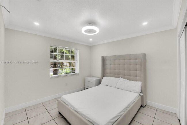 Building Photo - 8482 NW 166th Terrace