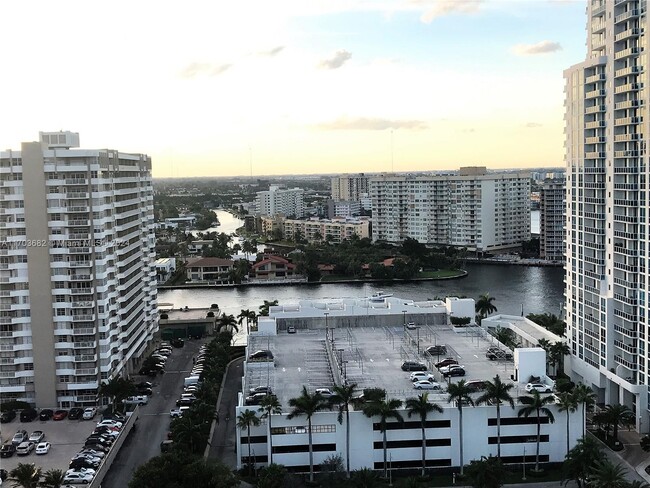 Building Photo - 1950 S Ocean Dr