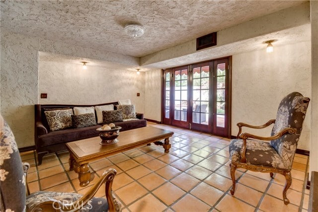 Building Photo - 31171 Paseo Acacia