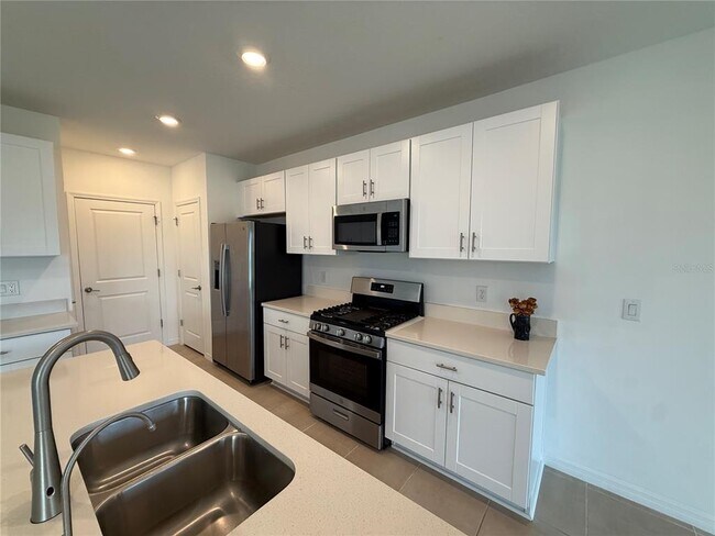 Building Photo - 6431 Milestone Lp