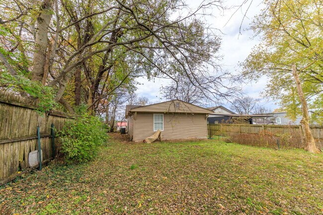 Building Photo - Quaint East Nashville Home for Lease w/ Month-to-Month Lease Options!