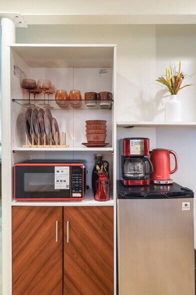 Building Photo - 4203 73rd Ave