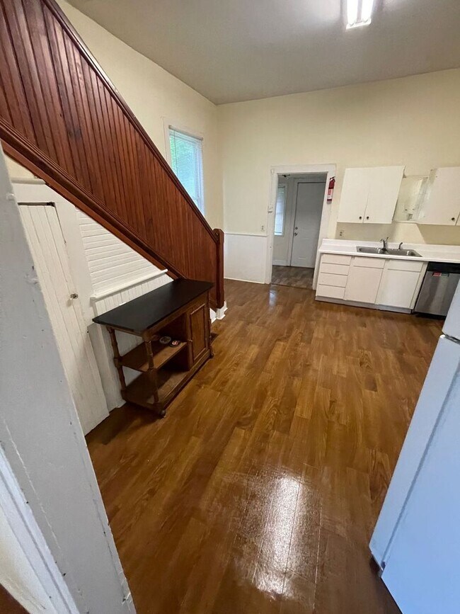 Building Photo - Charming 3BR Home in Olympia – Minutes from USC & Downtown!