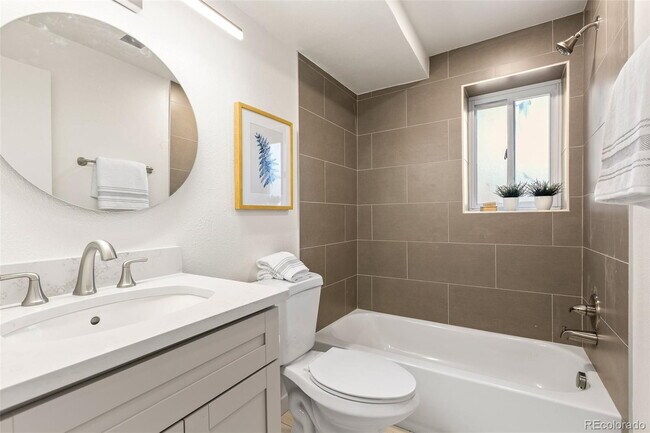 Building Photo - Charming 4-Bed Home